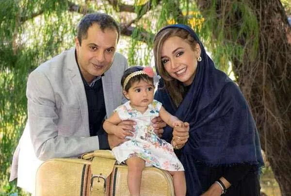 شبنم قلی خانی و همسرش و فرزندانش