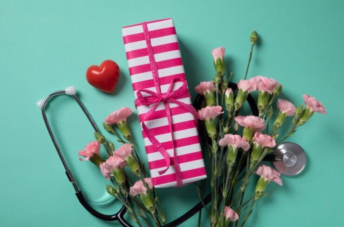 کادو روز پزشک چی بخرم؟ بهترین کادو برای روز پزشک ۱۴۰۵ کادو روز پزشک چی بخرم؟ بهترین کادو برای روز پزشک 1405